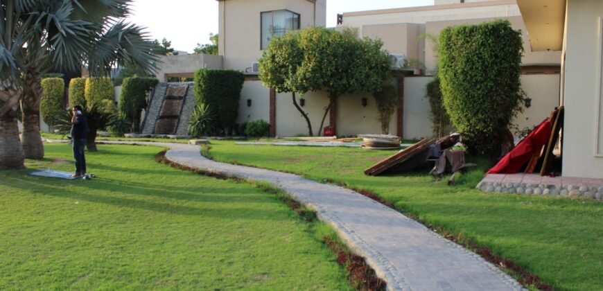 BAHRIA TOWN FARMHOUSE 18