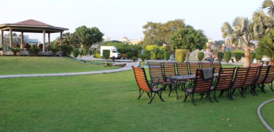 BAHRIA TOWN FARMHOUSE 18