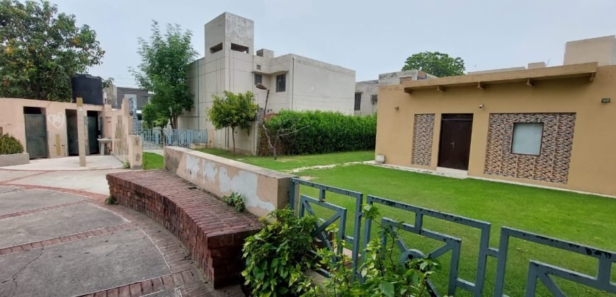 EDEN AVENUE FARMHOUSE 240