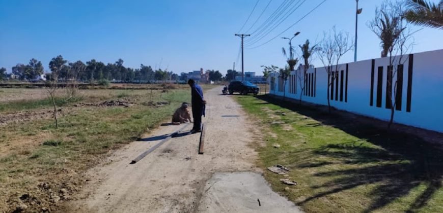 RAIWIND ROAD FARMHOUSE 205