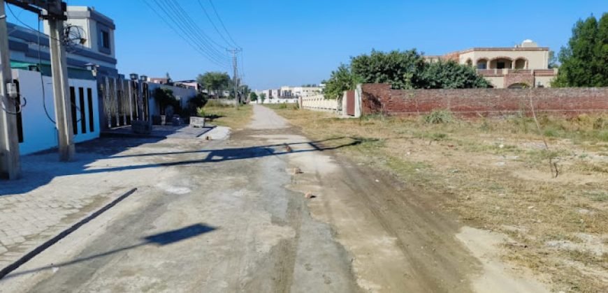 RAIWIND ROAD FARMHOUSE 205