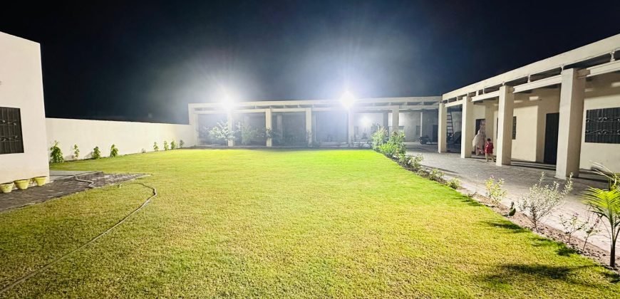 GREEN ACRE FARMHOUSE 244