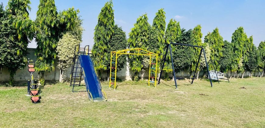 SWIMMING POOL BAHRIA TOWN 85