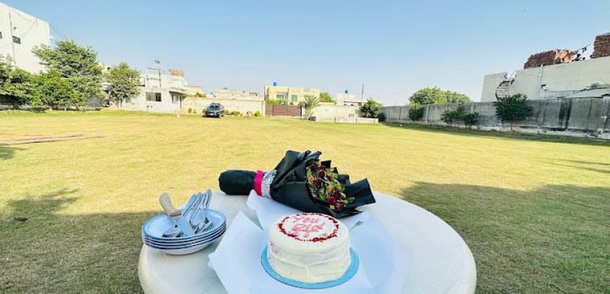 COLLEGE ROAD FARMHOUSE 259