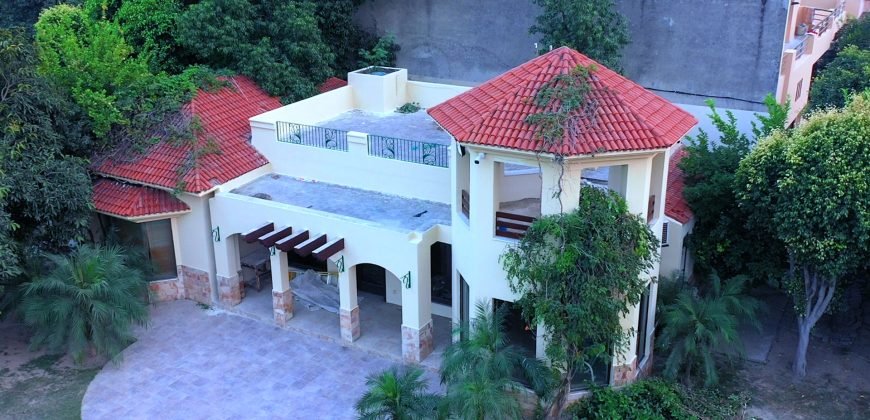 CANAL ROAD FARMHOUSE 133