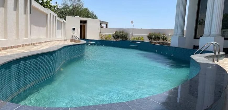 SWIMMING POOL BARKIROAD 107