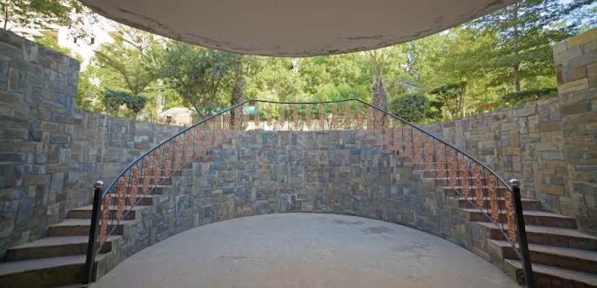 SWIMMING POOL RAIWIND ROAD 49