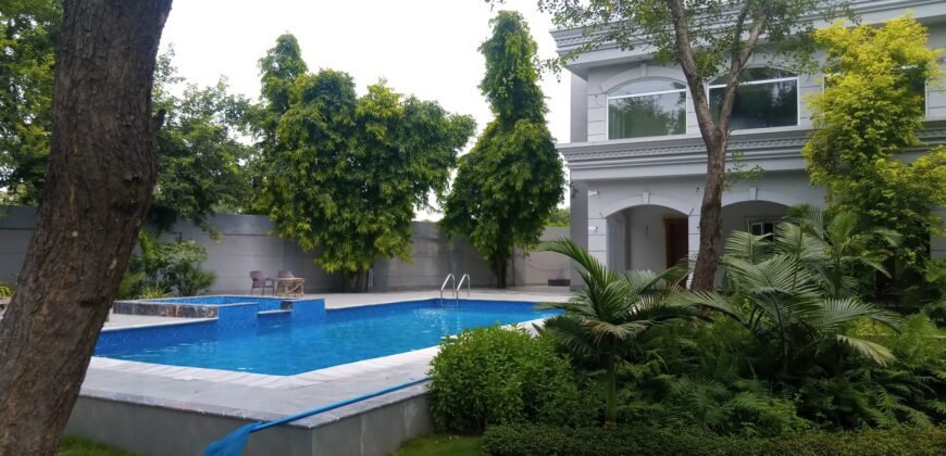SWIMMING POOL  DHA 154