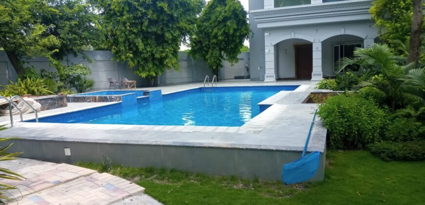 SWIMMING POOL  DHA 154