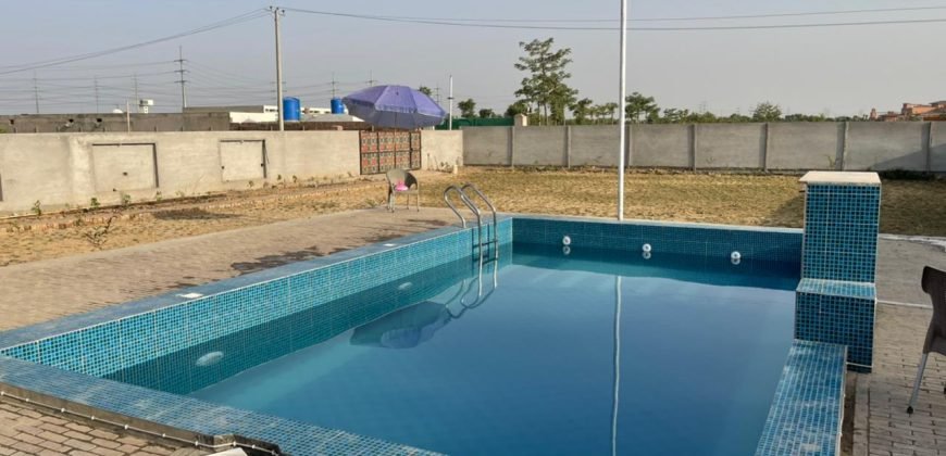 SWIMMING POOL SHAHDAR 172