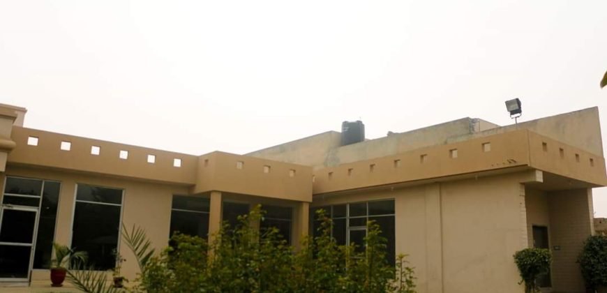 GREEN ACRE FARMHOUSE 107