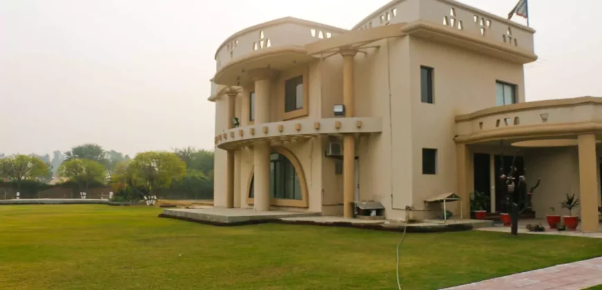 GREEN ACRE FARMHOUSE 107