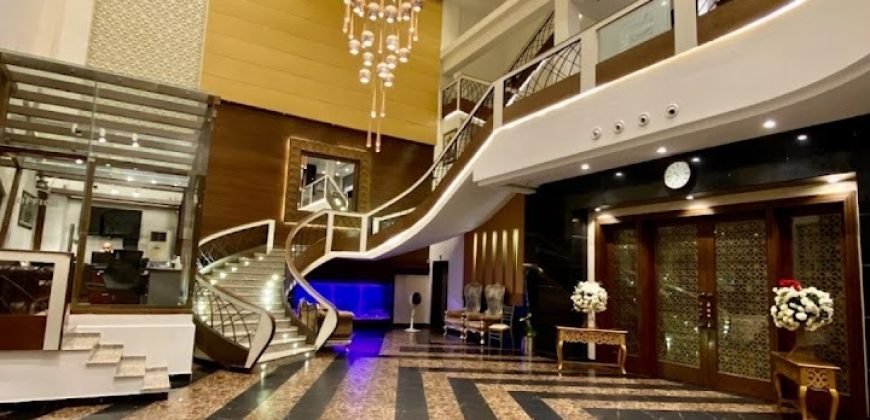 LE GRAND CHALET BANQUET HALL 42