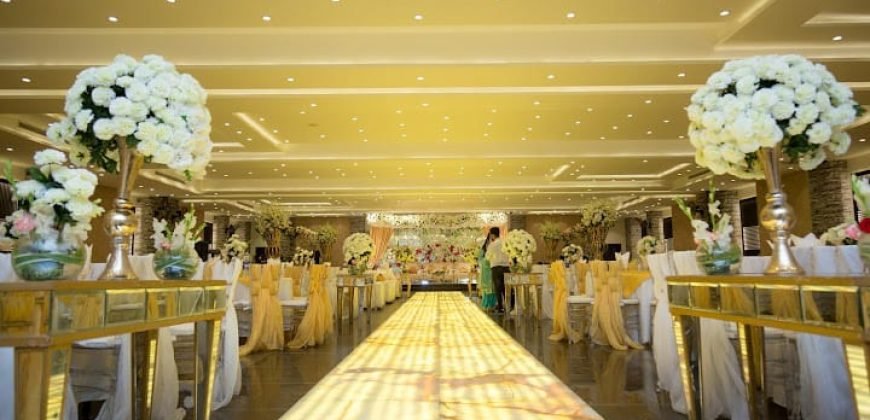 LE GRAND CHALET BANQUET HALL 42