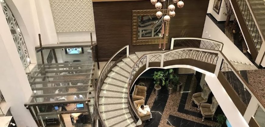 LE GRAND CHALET BANQUET HALL 42