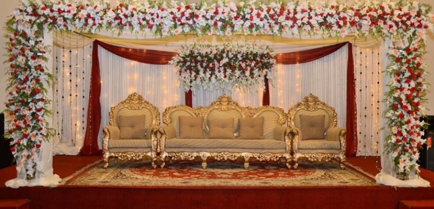 PARADIES BANQUET HALL 64