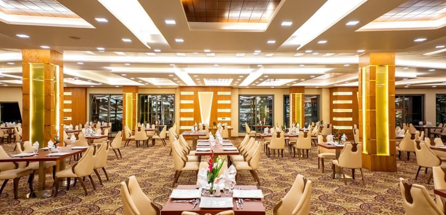 ROYAL SWISS HALL 132