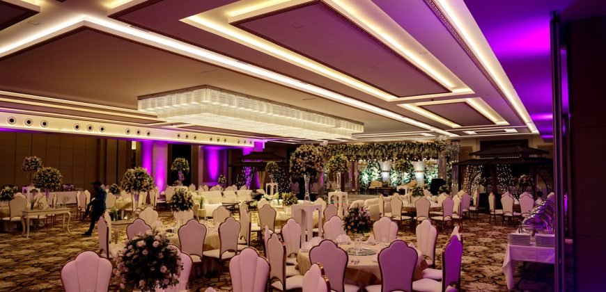 ROYAL SWISS HALL 132