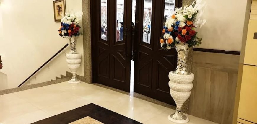 TOPAAZ BANQUET HALL 90