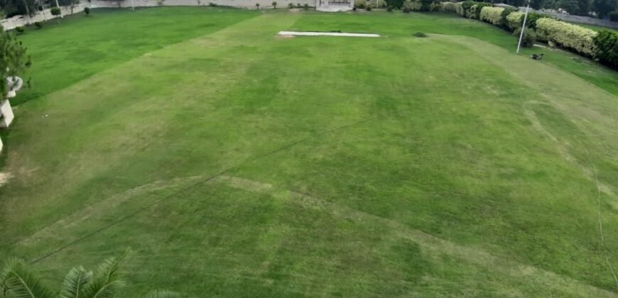 BAHRIA TOWN FARMHOUSE 203