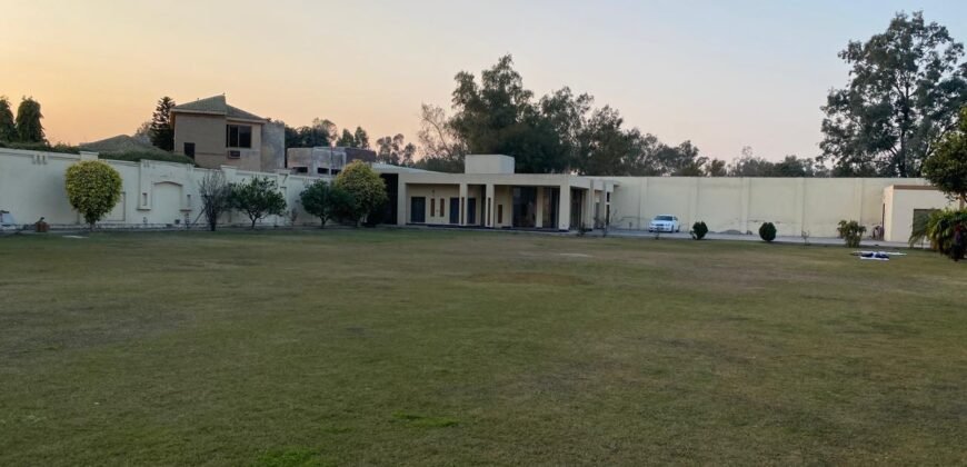 BAHRIA TOWN FARMHOUSE 270