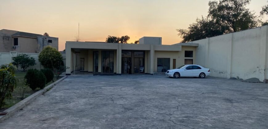 BAHRIA TOWN FARMHOUSE 270