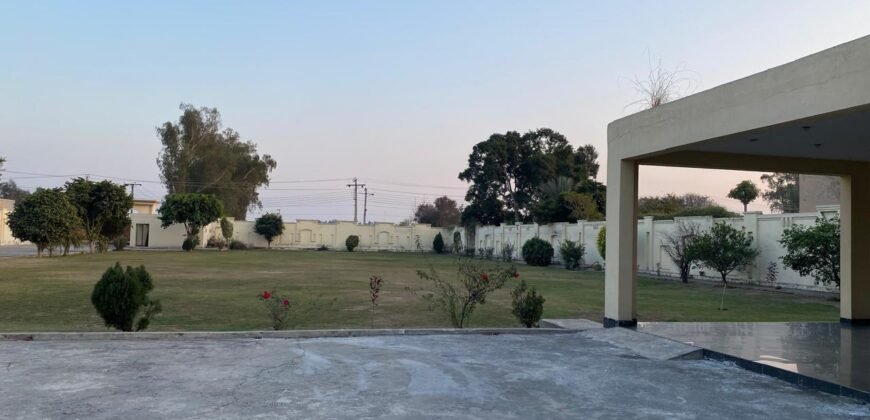 BAHRIA TOWN FARMHOUSE 270