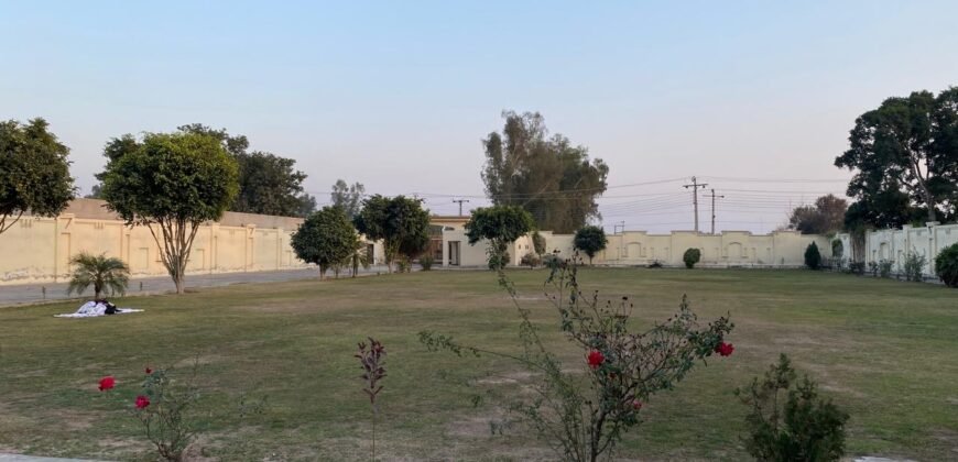 BAHRIA TOWN FARMHOUSE 270