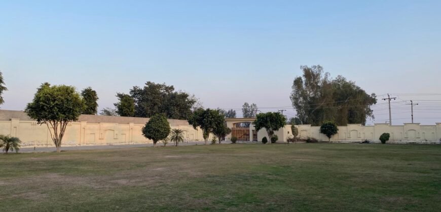 BAHRIA TOWN FARMHOUSE 270