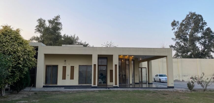 BAHRIA TOWN FARMHOUSE 270